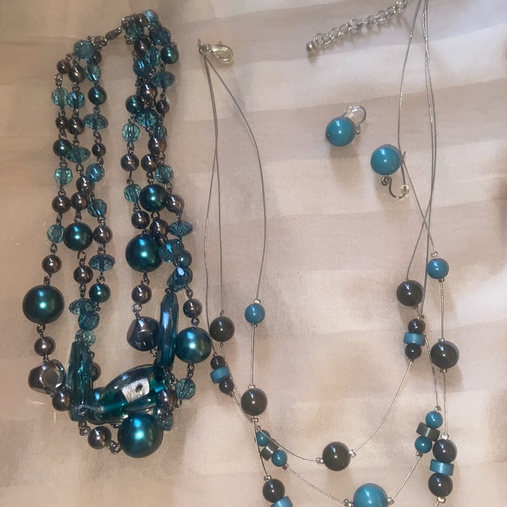 BUNDLE OF ASSORTED VINTAGE JEWELRY - Picture 4 of 13
